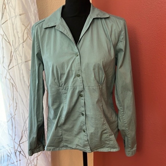 Woolrich Fitted button down Long Sleeve Top Size M - Picture 1 of 5